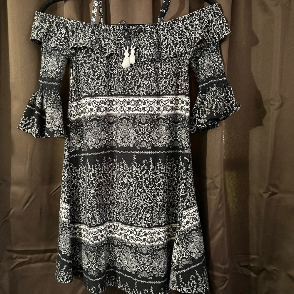 Girls Kiss Dress,size 14/16,black & white,off shoulder w/strap, tassels on front